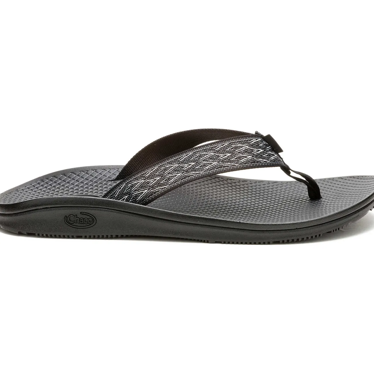 Sandals|Chaco Men's Classic Flip Flop Summit B + W