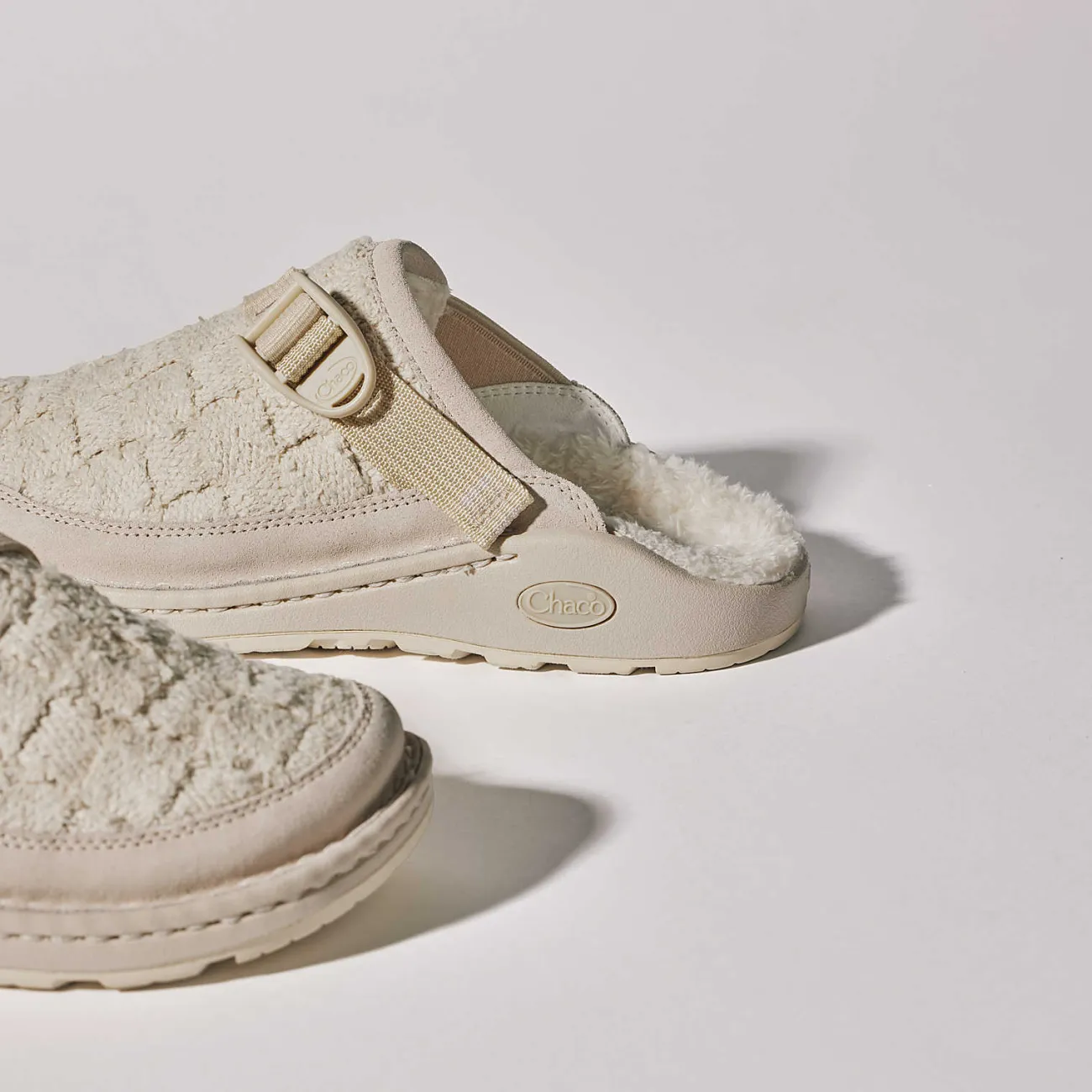 Clogs & Slip-Ons|Chaco Women's Canyon Woven Clog Fluff Light Pink