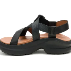 Sandals|Chaco Women's Cushform Black